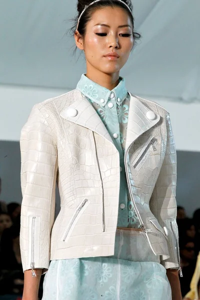 Look 80
